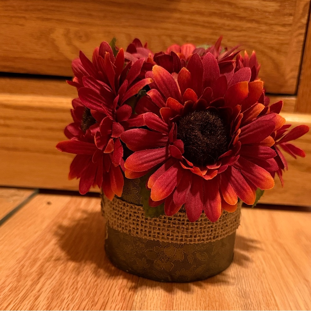 Red Flower Decor